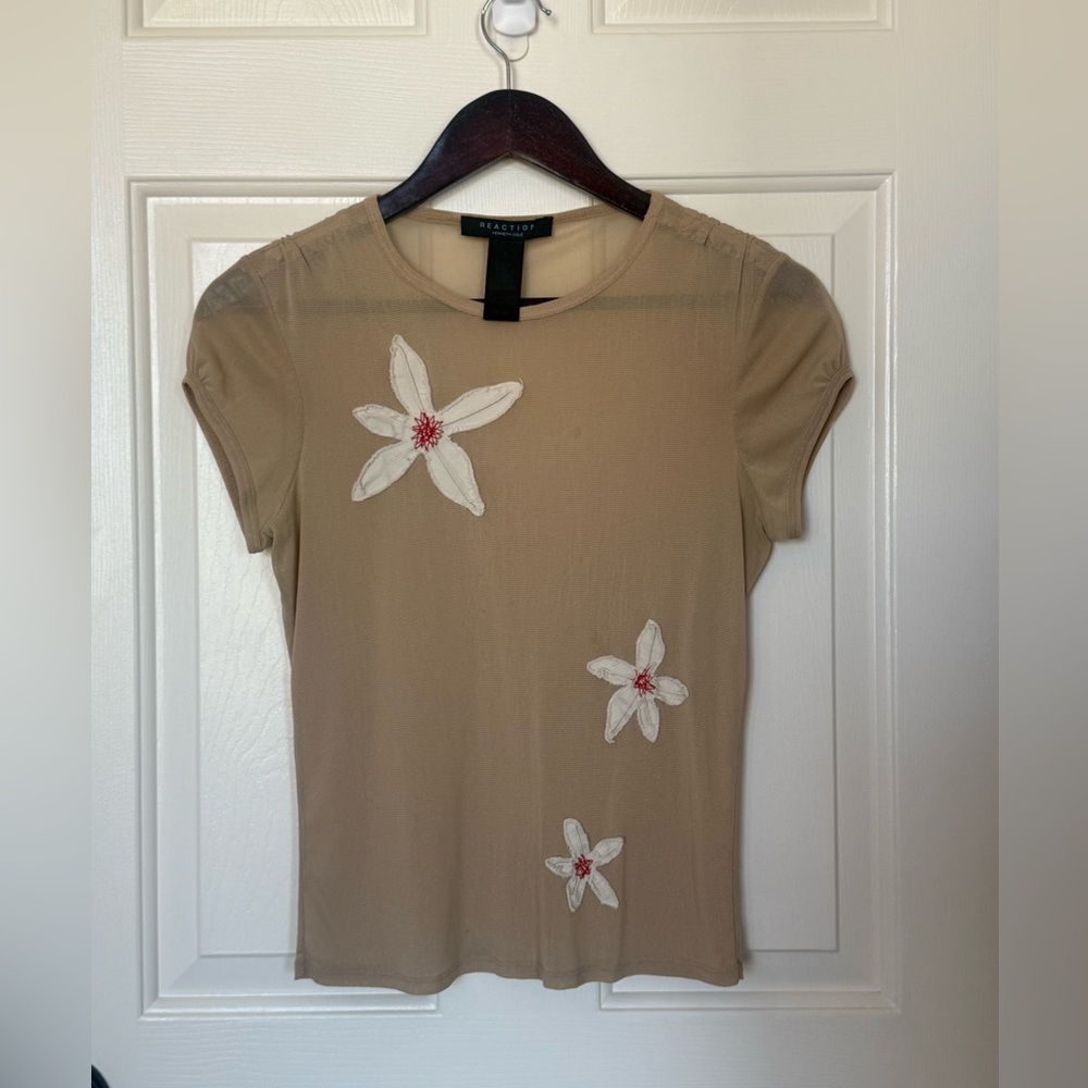 Reaction by Kenneth Cole Beige Floral Mesh Short Sleeve Top Size Medium